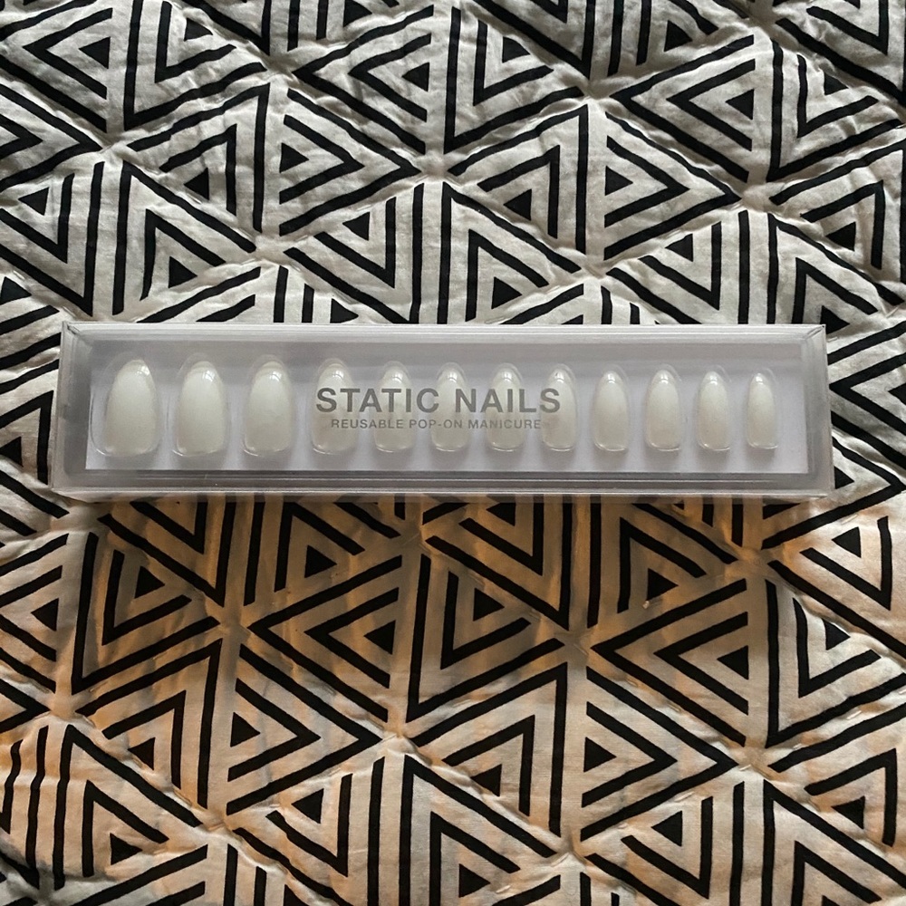 Static Nail Set